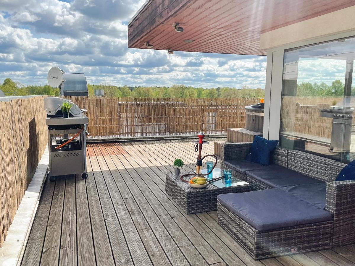 Skyhouse Riga Lux Penthouse & Spa Luaran gambar